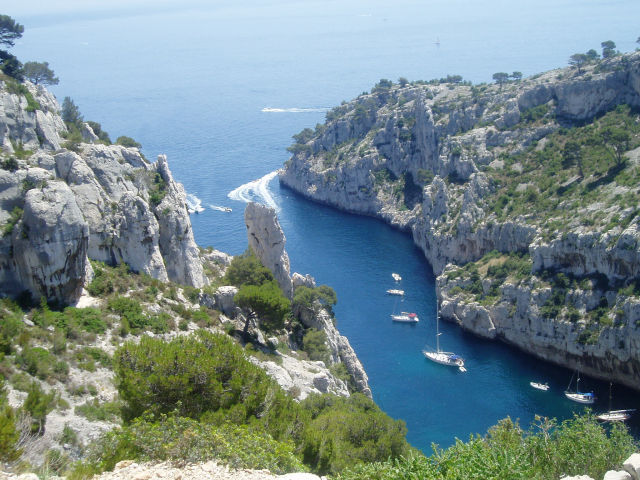 Calanque_en-vau2