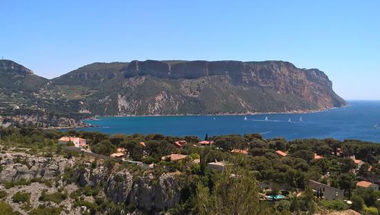 VdeC16 Vue de la baie, course du dimanche